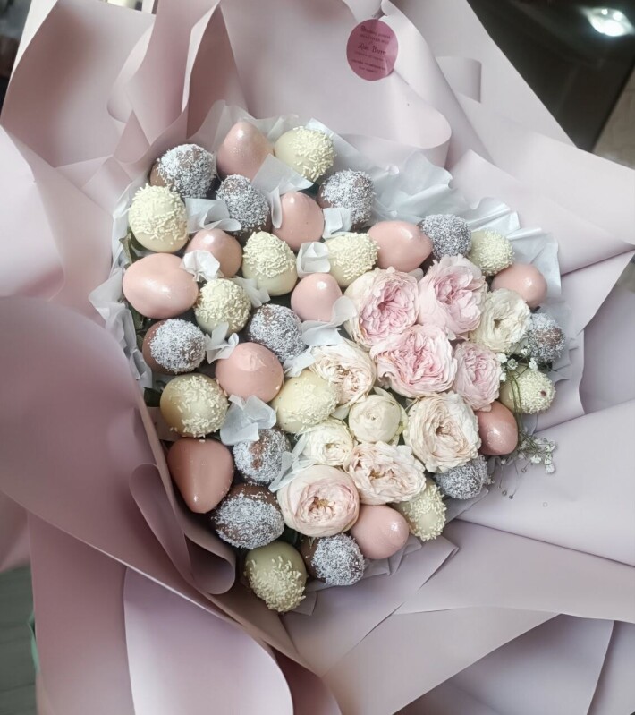 Букет «Сердце» с цветами