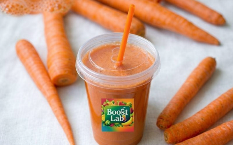 Свежий детокс-морковный сок