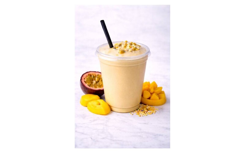 Молочный коктейль «Манго-маракуйя»