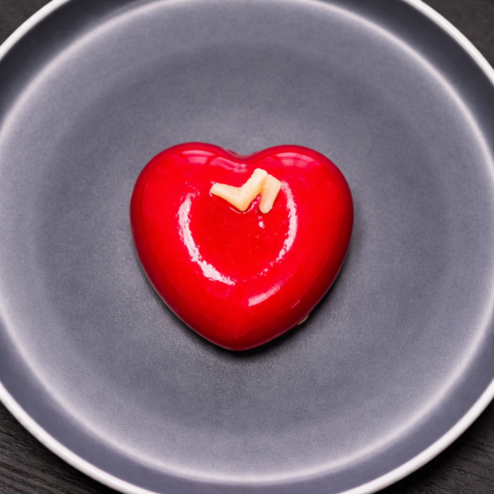 Десерт сердце «Love is» клубника-банан