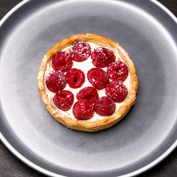 Тарталетка с малиной