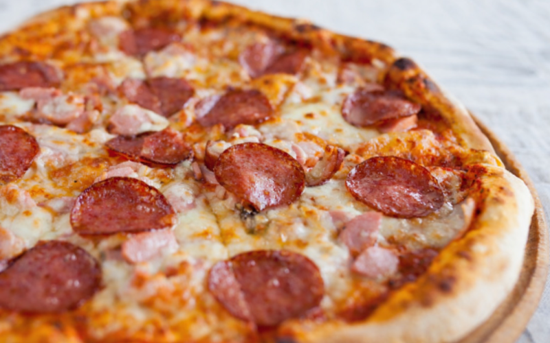 Пицца «Четыре мяса»