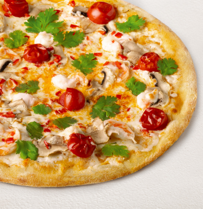 Пицца «Том ям с креветками» на пышном тесте