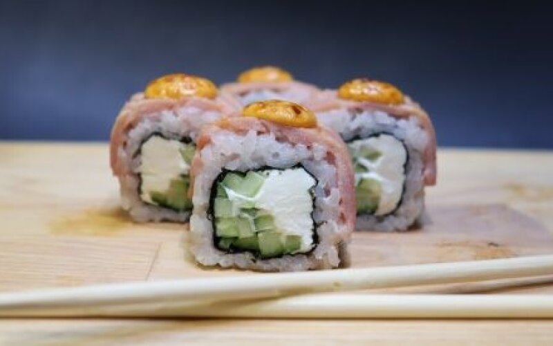 Запечённый ролл «Тунец-гриль»