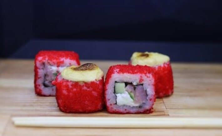 Запечённый ролл «Калифорния»