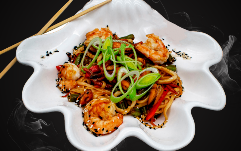 WOK с морепродуктами