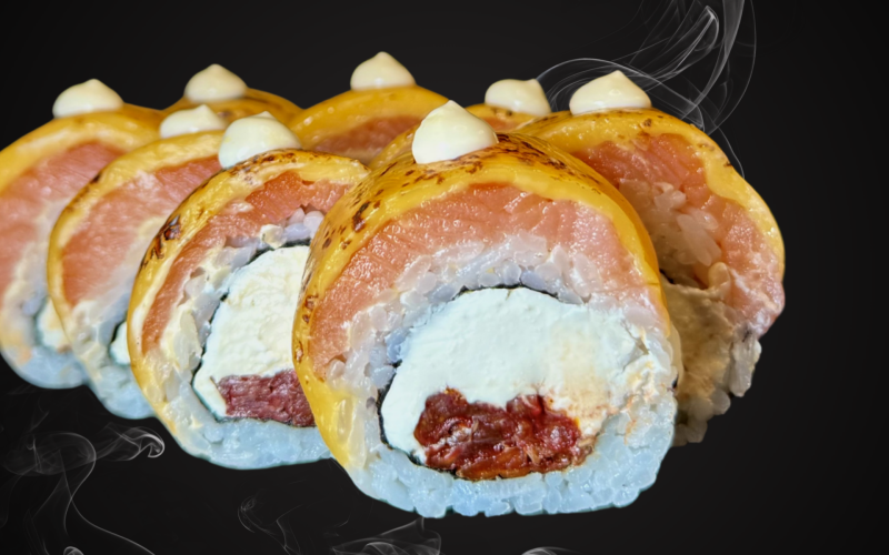 Ролл «Фила чиз с вялеными томатами»