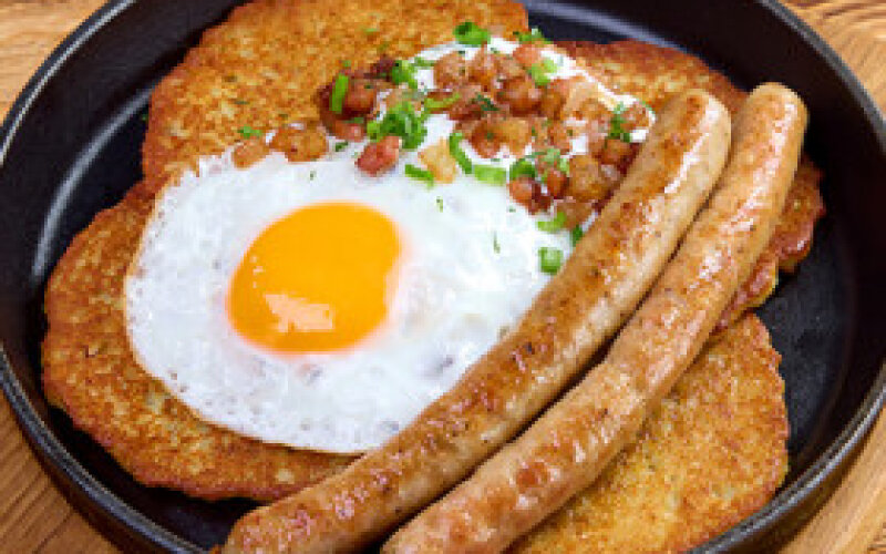 Сковородка «Сельская» с деревенскими колбасками