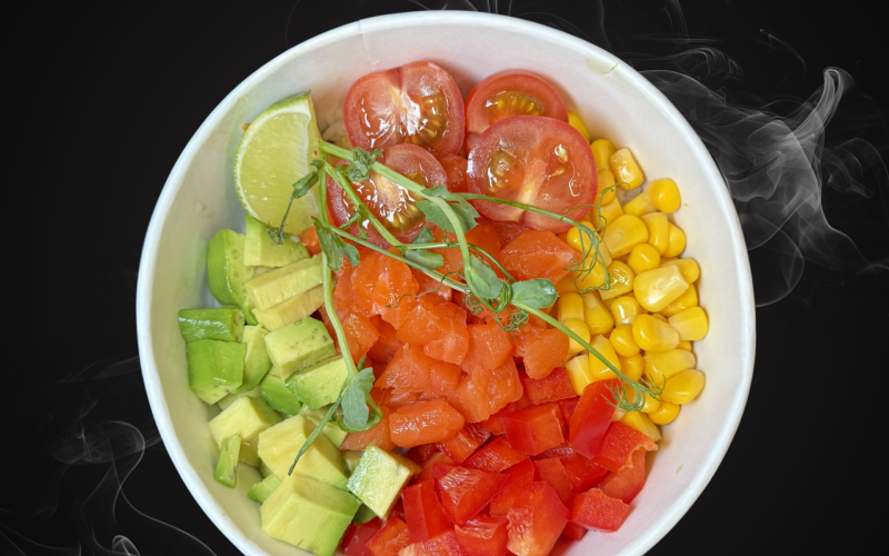 Поке с лососем