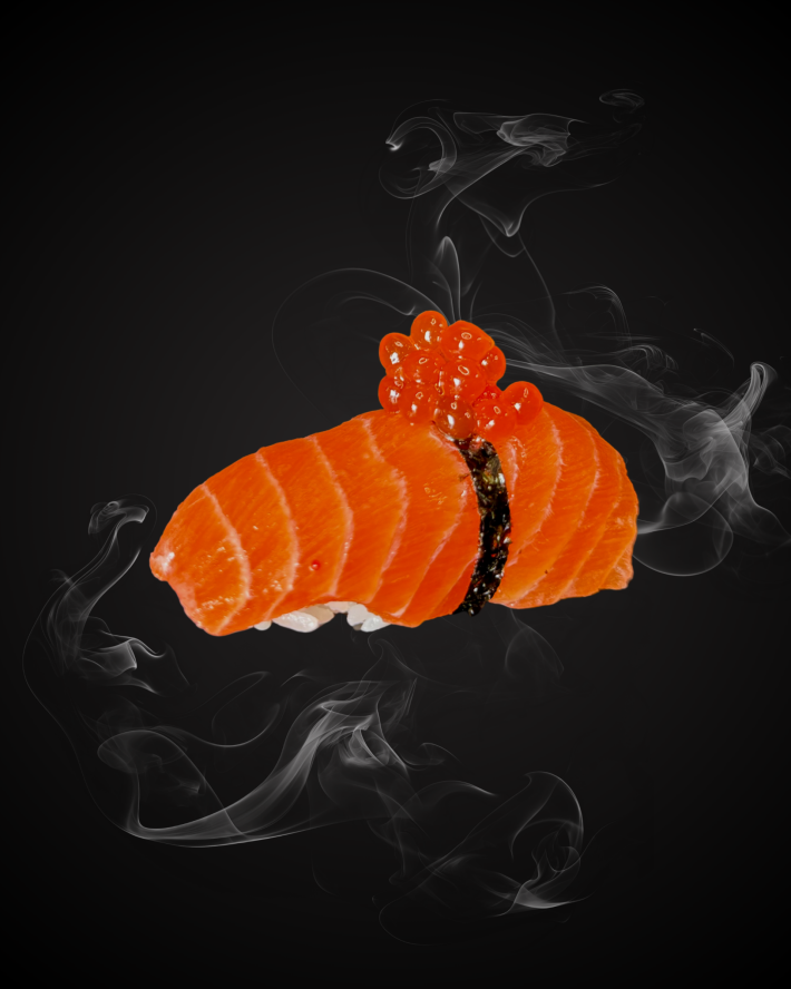 Нигири с лососем