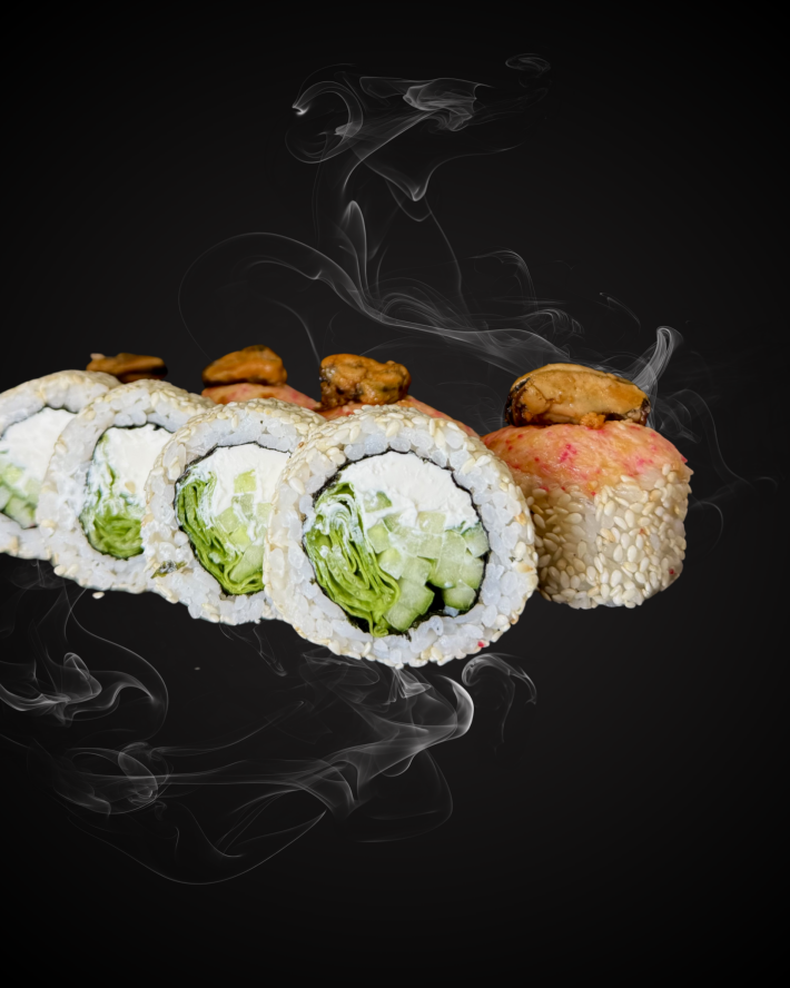 Ролл «Хот с мидиями»