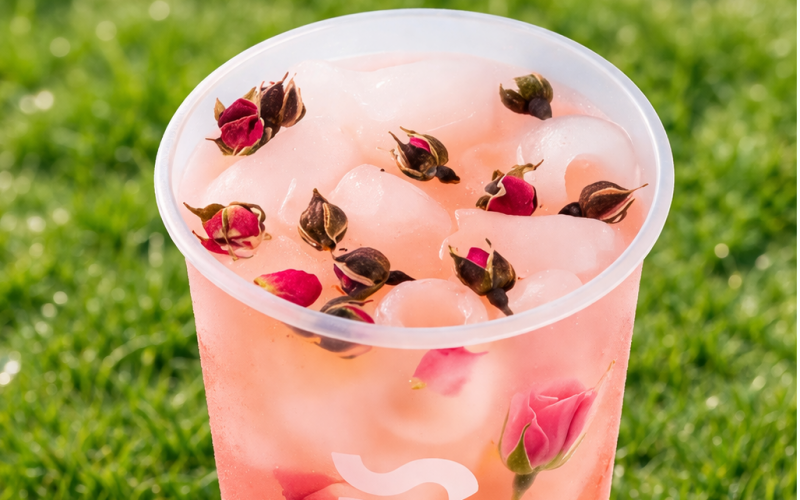 Bubble tea «Нежная роза» с бутонами роз