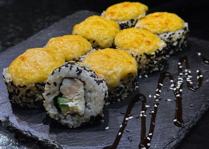 Запеченный ролл «Хот креветка»