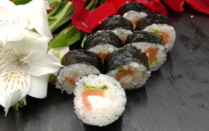 Ролл «Хосо сяке»