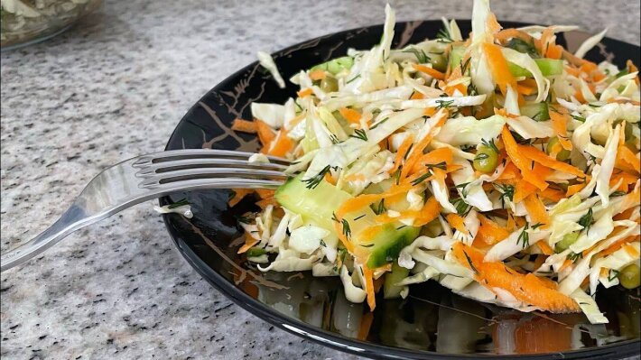 Салат с капустой