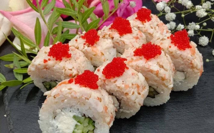 Ролл «Эби маки»