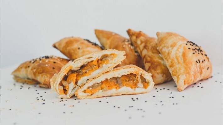 Самса с капустой и тыквой