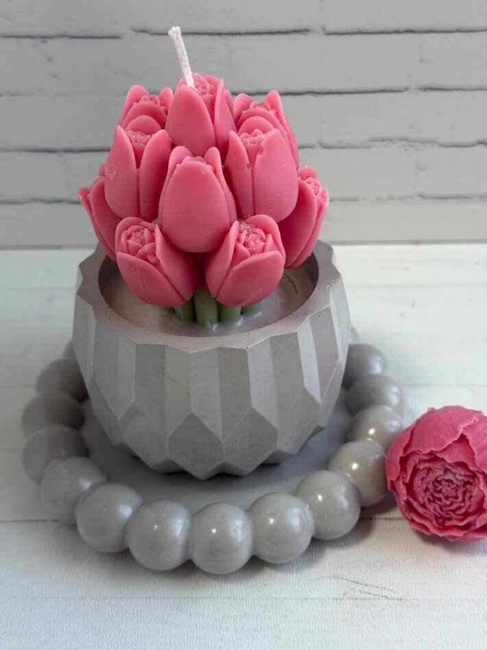 Ароматическая свеча «Букет тюльпанов»