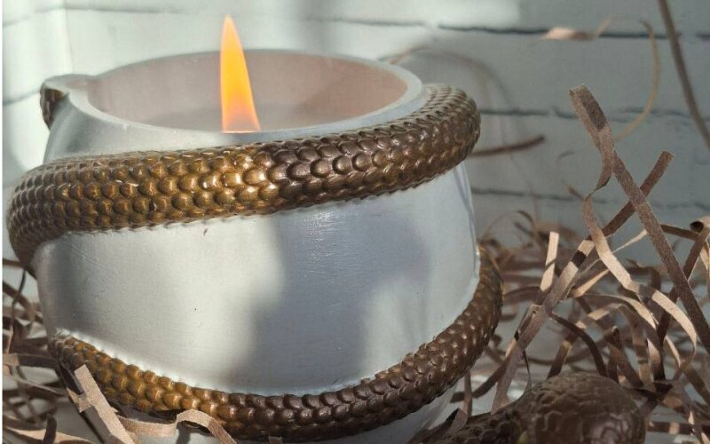 Свеча «Змея удачи»