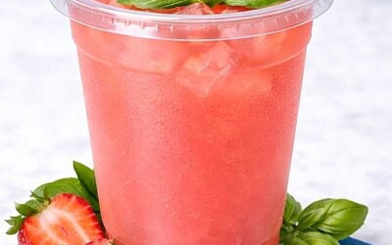 Лимонад «Клубника-базилик»