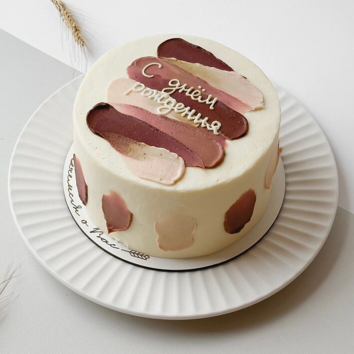 Торт «Брауни с вишней, фундуком и шоколадным ганашем»