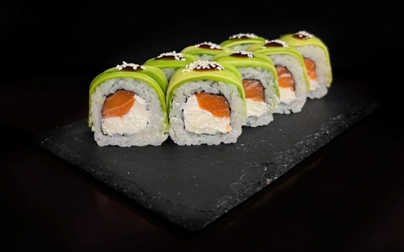 Персей с лососем 8 шт.