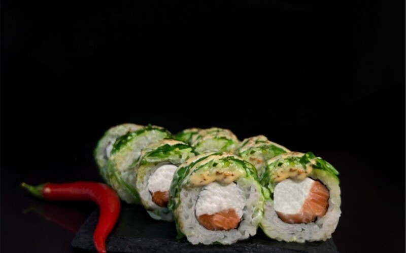 Гейша с лососем 8 шт.