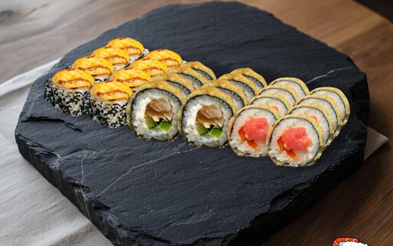 На троих 24 шт.