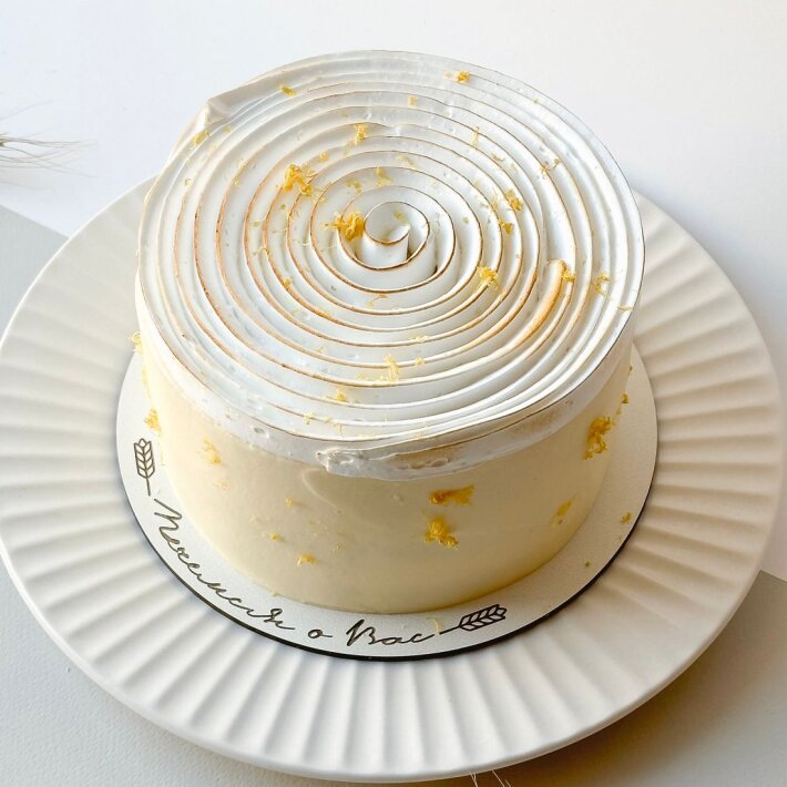 Торт «Лимонный с итальянской меренгой»