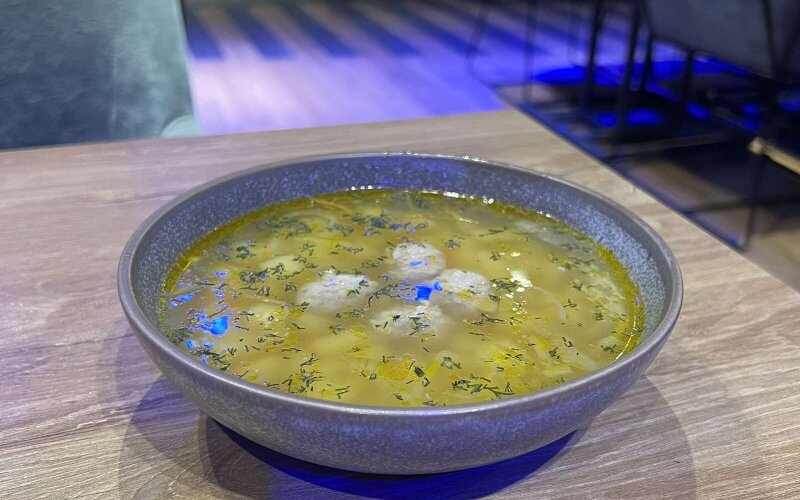 Суп картофельный с крупой с мясными фрикадельками