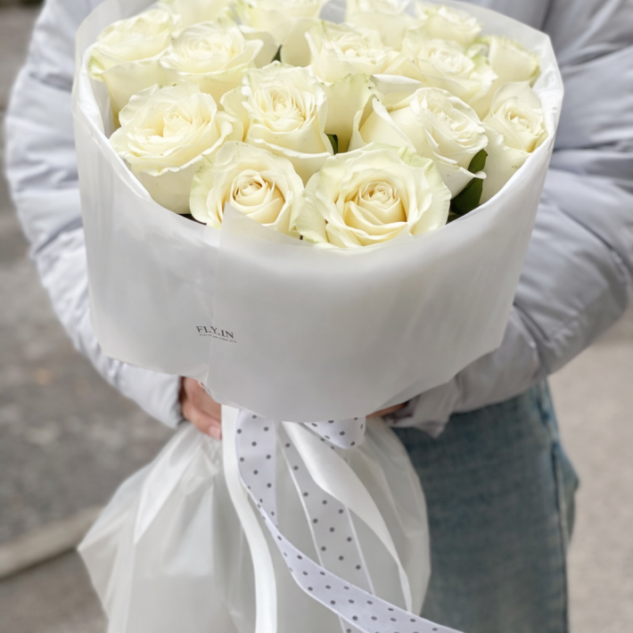 Букет белых роз