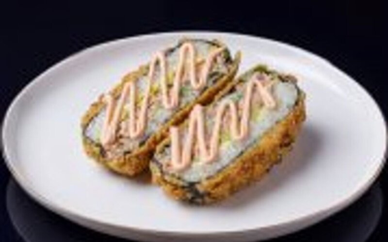 Суши-бургер печенный тунец