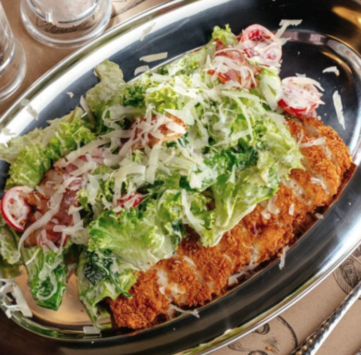 Салат «Цезарь» с цыпленком