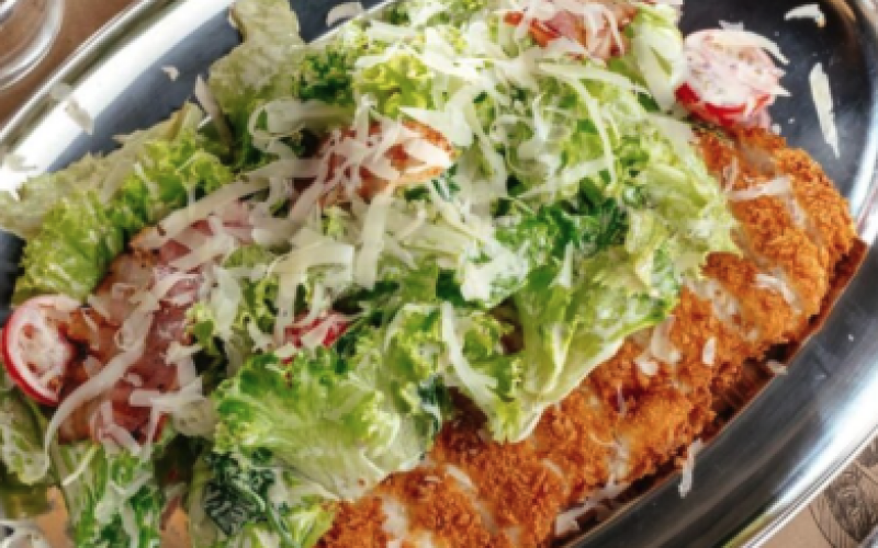 Салат «Цезарь» с цыпленком