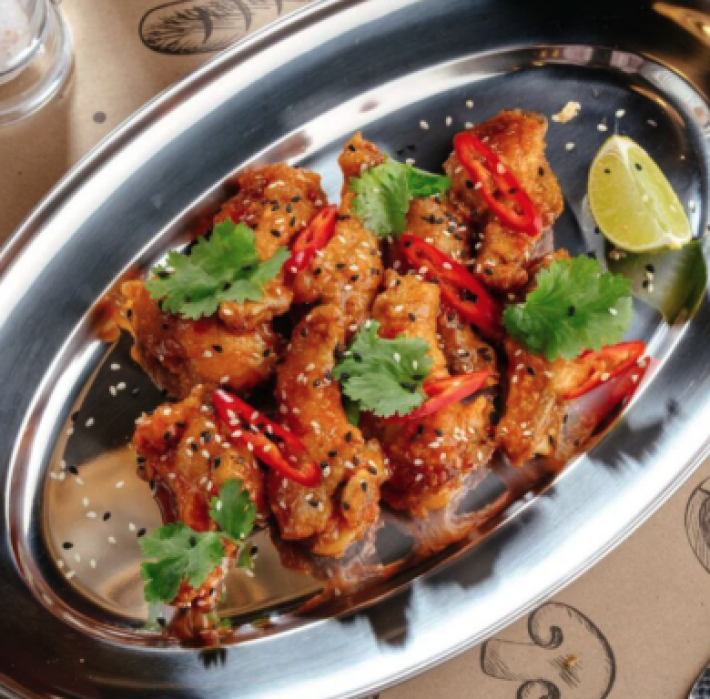 Крылышки в острой корейской глазури