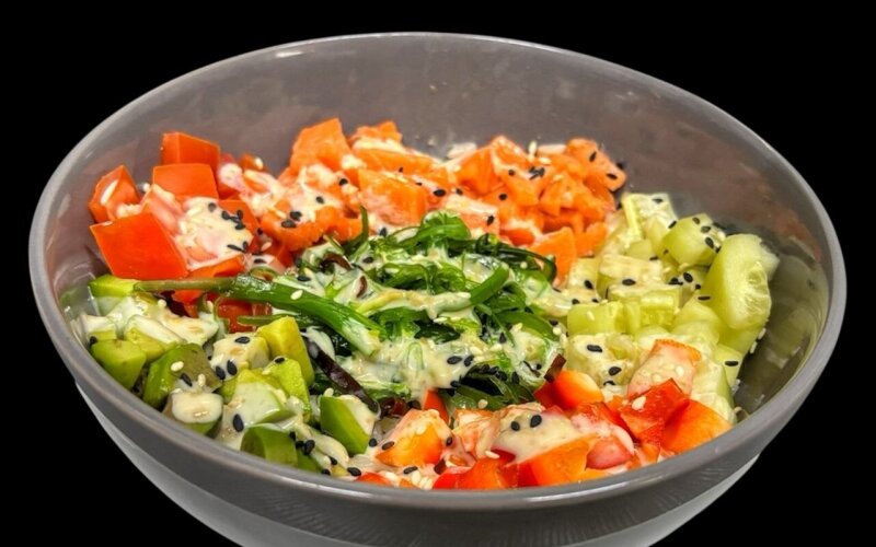 Поке с лососем