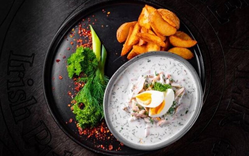 Окрошка на кефире с картофелем