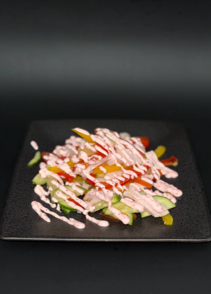 Салат с копчёной курицей