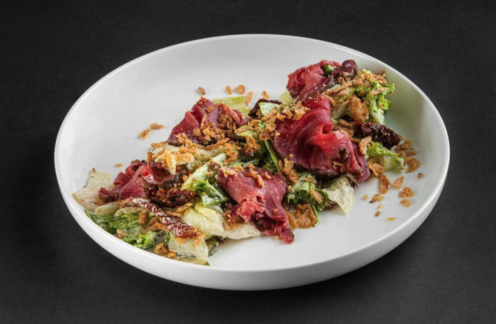 Салат с ростбифом