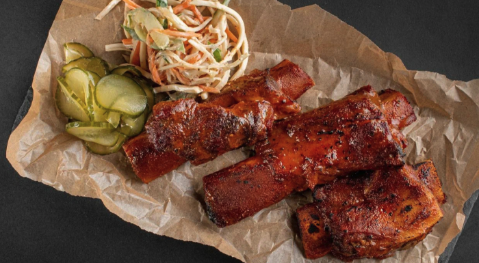 Бар «Лэйбэл»