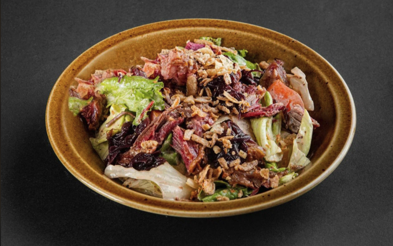 Салат с говяжьим ребром и картофелем