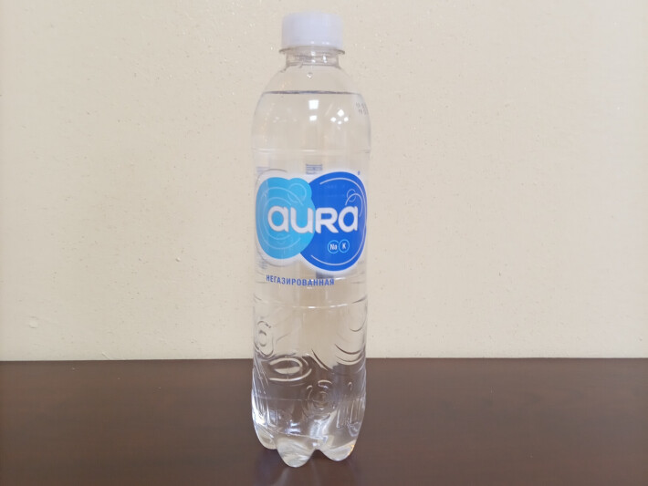 Вода «Aura» негазированная