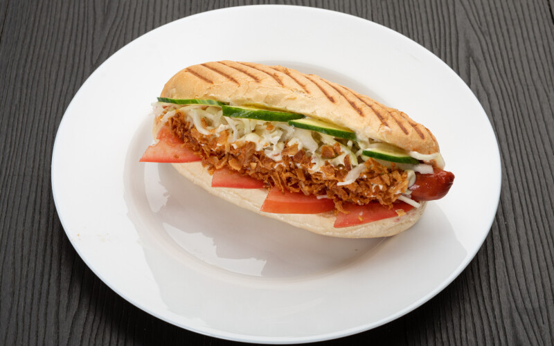 Хот-дог в булочке «Фирменный»