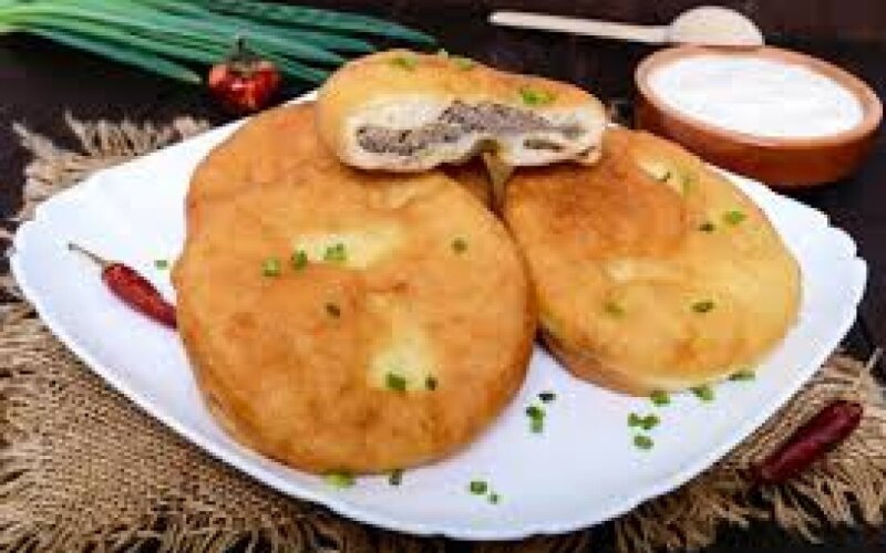 Беляш с мясом