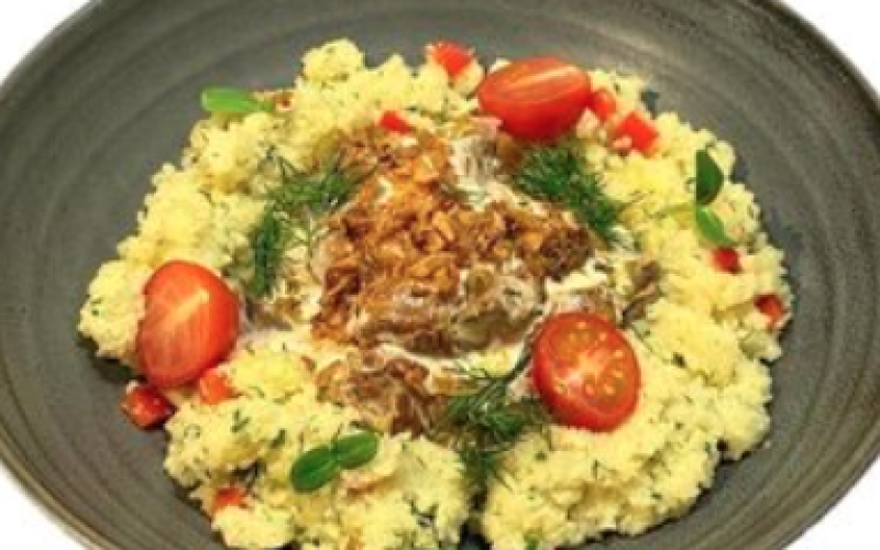 Баранина томленая с кускусом и овощами