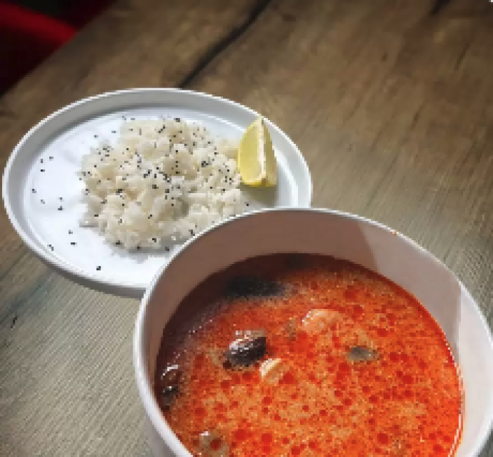 «Том ям» с морепродуктами