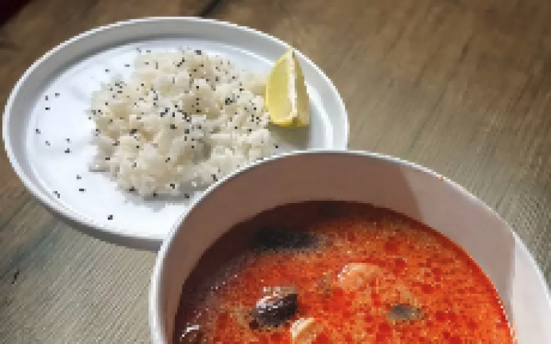 «Том ям» с морепродуктами