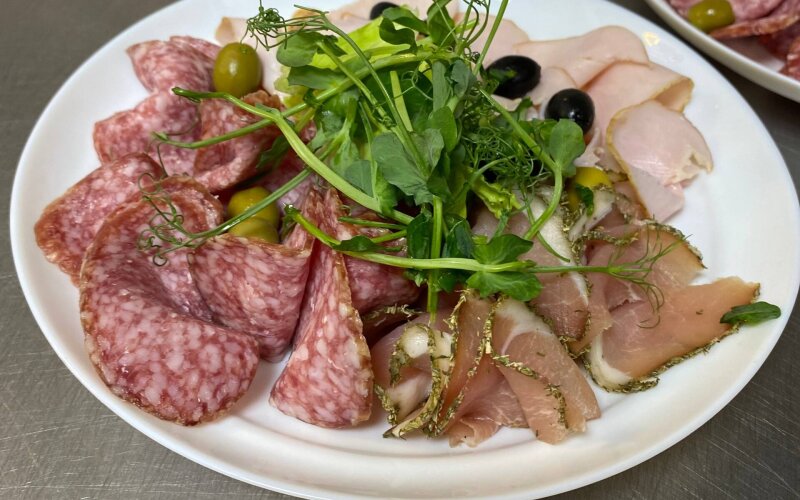 Ассорти мясное