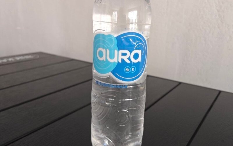 Вода «Aura» негазированная