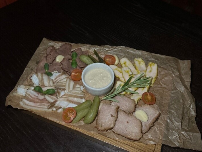 Мясная нарезка